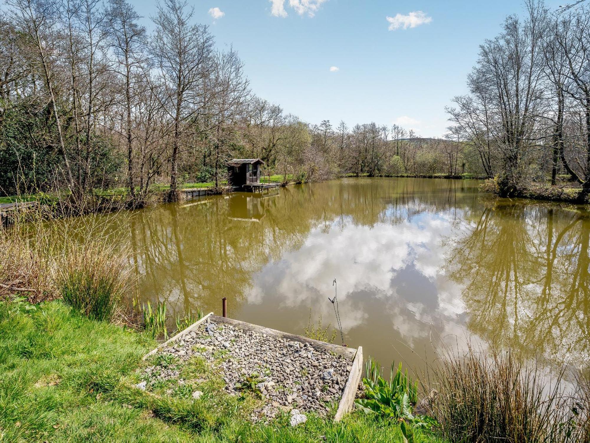 Tynrhos Lake View Cilcennin Exterior photo